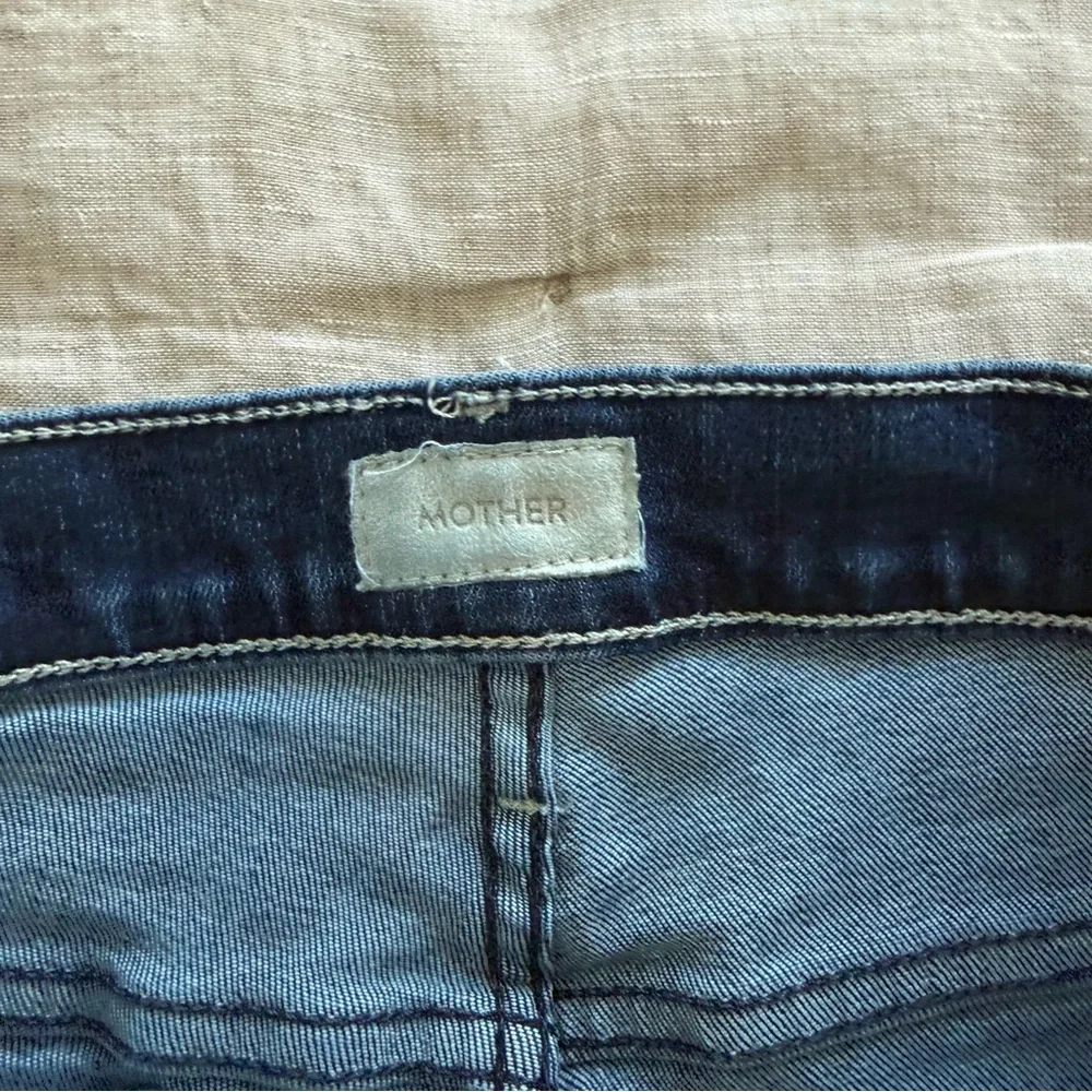MOTHER The Weekender Fray in Heirloom 27 - Picture 13 of 16